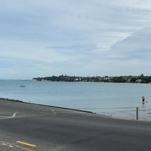 Meet your Posher, Ziad